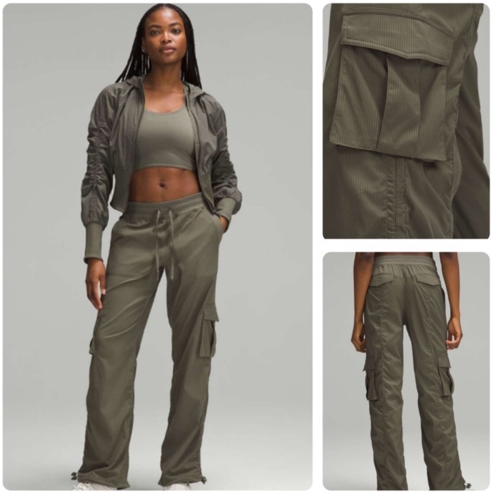 Lulu Lemon Dance Studio Cargo Pants in Green - size Small